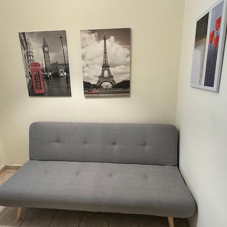 Patra's Centre Apartment Екстериор снимка
